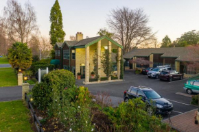 Cambridge Mews Motel
